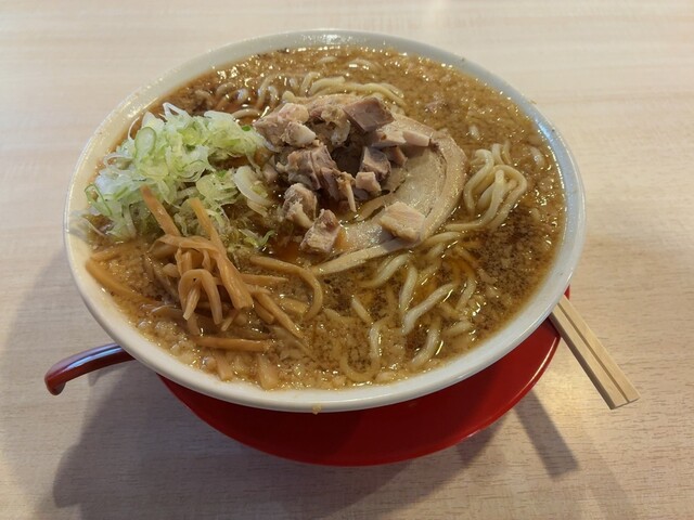 一休 - 筒井（ラーメン）の写真