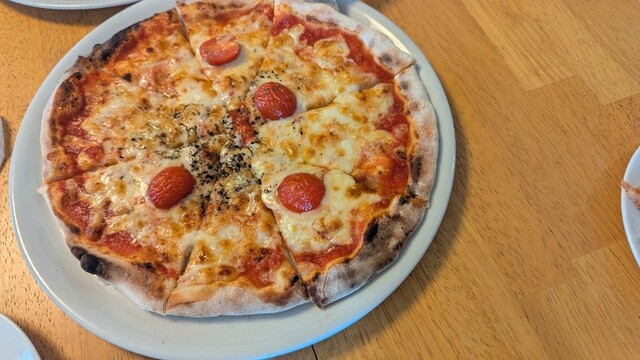 ジローズピザ - かみのやま温泉（ピザ）の写真