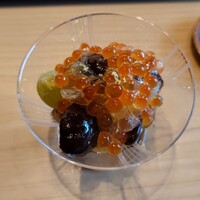 Sushi Hōseki - 新いくら（北海道噴火湾）、ナスとキノコのお浸し、銀杏