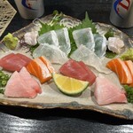 魚心 - バツグンのお刺身