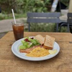 GARDEN HOUSE CRAFTS - 