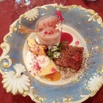 プチ・クール・ダルジャン - 