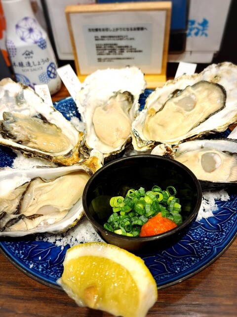 牡蠣たん by Ahyan : 生牡蠣と極み牛タン RAKUGAKI 横浜鶴屋町店 - 横浜