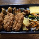 ほっともっと - 料理写真:牡蠣づくし弁当