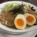 麺匠 大黒 - ピリ辛醤油油そば（追い飯付き） 1,000円♪