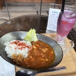 ふくろう360° - チキンカレー&バタフライレモンティー