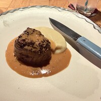 ザ タヴァン グリル＆ラウンジ - 