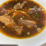 鼎泰豐 - 牛肉麺は薄味なので私的にはもう少し濃いめが好みです。