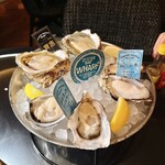 Oyster bar & Bistro Wharf 有楽町 - 