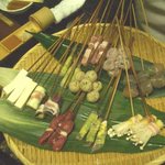 神戸コース（10種）：2100円（画像は3人前）