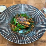 ザ タヴァン グリル＆ラウンジ - 