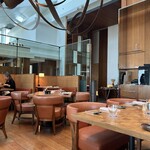 ザ タヴァン グリル＆ラウンジ - 