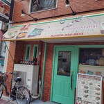 ナマステ ガネーシャ マハル 灘店 - お店の前はこんな感じです♪