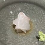 くろ﨑 - マコガレイの刺身(入り酒)