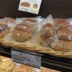 焼きたてパン工房 - 料理写真: