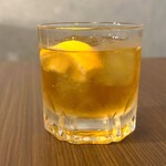 323517925 - 【今夜のお供②】オールドモンク（インドのラム酒）のソーダ割り。