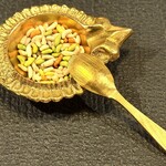 Pondichery - 【ソルベ】スペシャルムクワス。フェンネルシードを砂糖でコーテイングしたインドの清涼菓子。