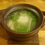 Kushiyaki Saru - (冬季限定) 牡蠣と太刀魚の雪見小鍋 680円