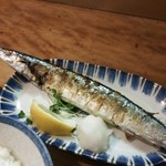 32352799 - 秋刀魚の塩焼、UP。