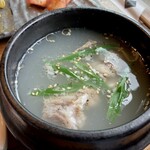 肉の青木商店 - テールスープ　Zooooom up！