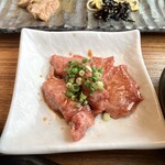 肉の青木商店 - ロース肉　Zooooom up！