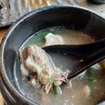 肉の青木商店 - 柔らかでホロホロと崩れるテール肉