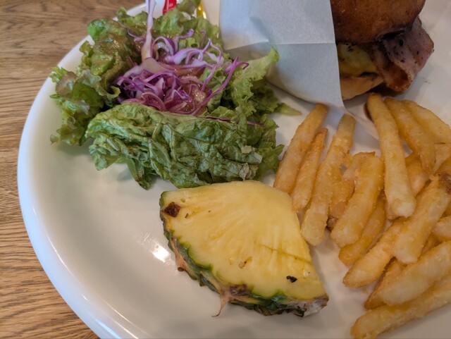 ALOHA CAFE Pineapple Ikoma Ten photo 3