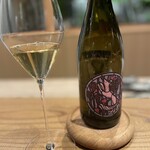 出羽屋 - 持ち込みのドイツ白ワイン。