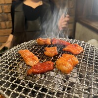 炭火焼肉ホルモン うしごろ 中目黒店 - 