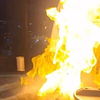 ニュー松坂 梅田32番街店 - 