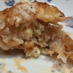 もつ鍋やましょう - 海老のプリプリ揚げ断面