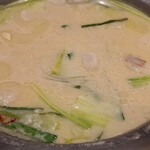 もつ鍋やましょう - 麺を煮る