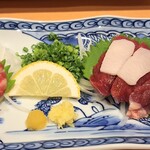 もつ鍋やましょう - 馬刺し2種