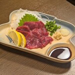 博多もつ鍋 徳永屋 - 馬刺し赤身