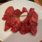 ひゃら亭 - 赤身 1,300円