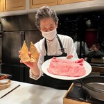 肉割烹 岡田前 - 