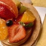 ハナフル 三越名古屋星ヶ丘店 - 冬のフルーツタルト　裏（2024年12月）