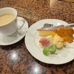 ぼるた - ホットコーヒーとデザート