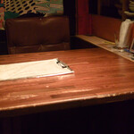 ビストロ酒場 ｌａｃ - 4人掛けのテーブル席