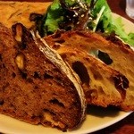 パーラー江古田 - キッシュセットのパン