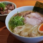 貝出汁ラーめんクラム - 