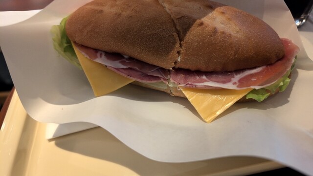 DOUTOR COFFEE Nihonbashihonchoten photo 3