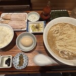 炭火焼濃厚中華そば 海富道 - 