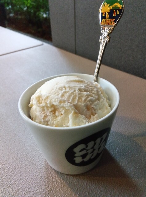 エスアール コーヒー&アイスクリーム 神保町 （SR coffee&ice