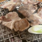 神泉ホルモン 三百屋 - テール…美しい