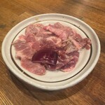 神泉ホルモン 三百屋 - かしら