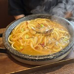 魔法のパスタ - アサリの旨辛和風パスタ