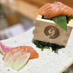 炉端・炭火焼 えん - サーモン