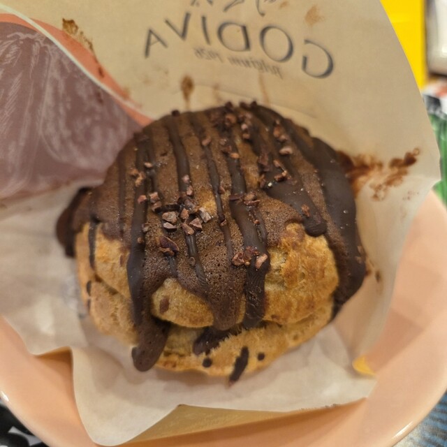 Beard Papa Jr Osaka Ekiten