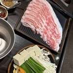 黒豚しゃぶ鍋 ぞうすいの店 八幡 - 